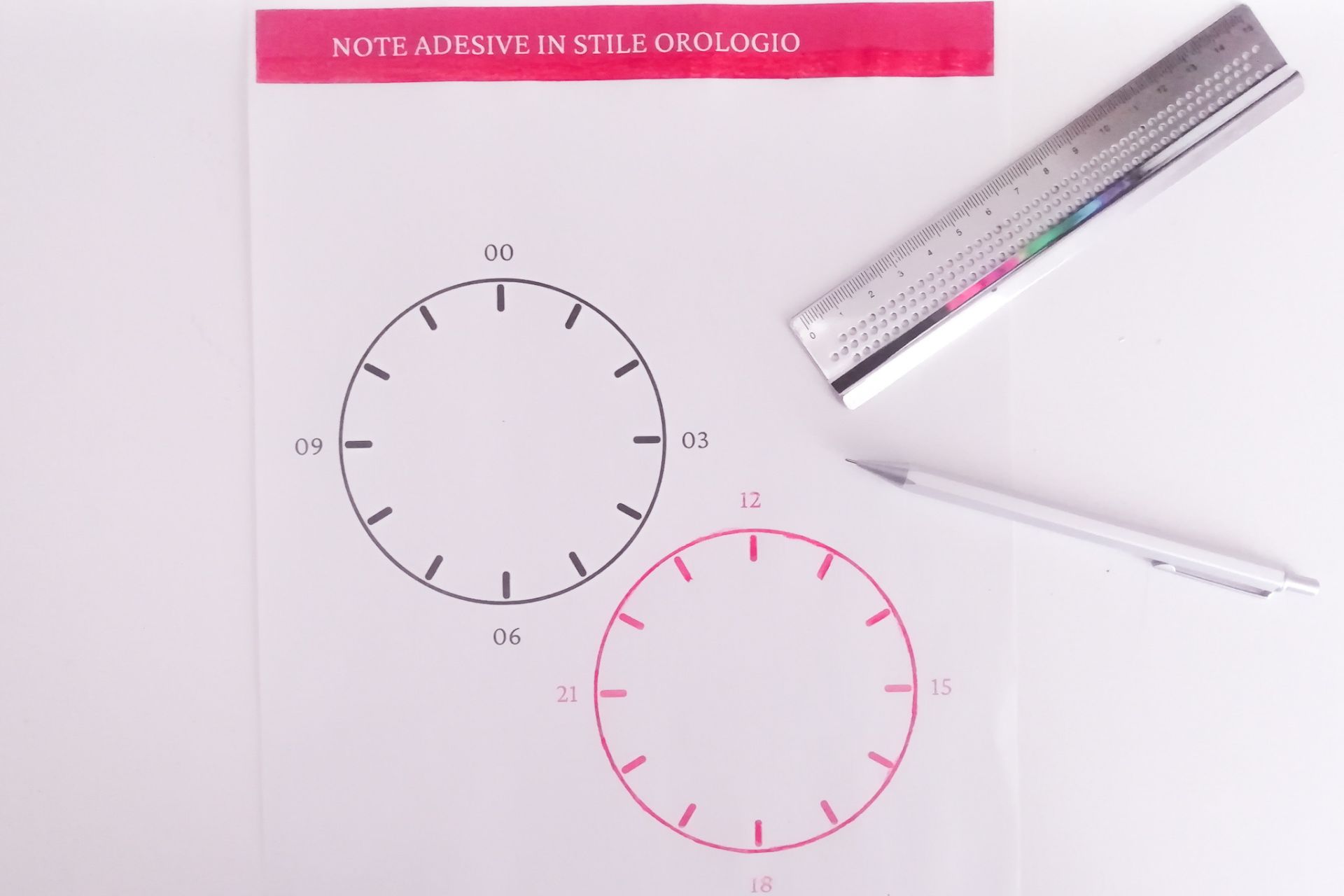 Note adesive per gestire le cose da fare in stile orologio | Paroladordine